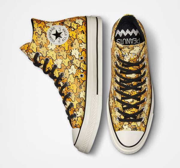 Converse Peanuts Chuck 70 High Tops Shoes Yellow / Gold | CV-537REK